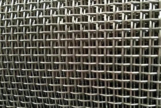 Square Hole Shape Vibrating Screen SS Wire Mesh 100mmx100mm Durable For Mine Sieving