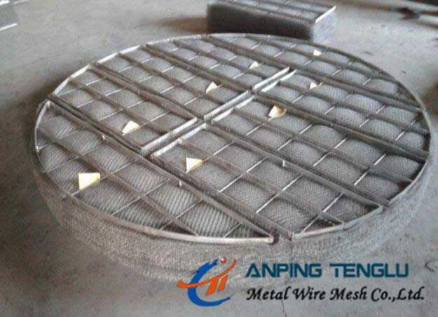 Hoog Efficiënt Type Gebreid Draadnetwerk, 300-600 Model, 0.10.3mm Draad